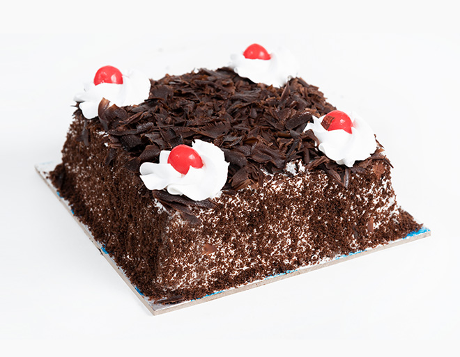Buy/Send Red Velvet Fresh Cream Cake Half kg Eggless Online- FNP